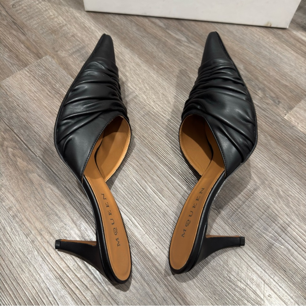 Alexander McQueen Sing Stretch Black Leather Heel… - image 7